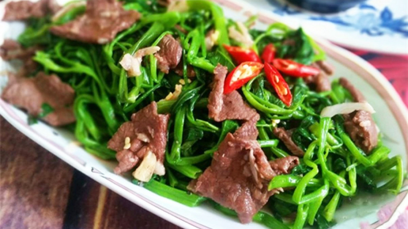 Bò xào rau muống - Ảnh 1