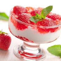 Sữa Chua Dâu Tây                      Strawberry Yogurt - Ảnh 1