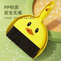 Chổi kèm hót rác mini để bàn vịt vàng - Ảnh 1
