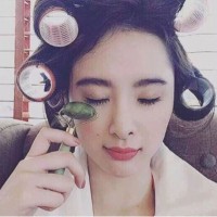 Đá lăn massa mặt Ngọc Bích - Ảnh 1