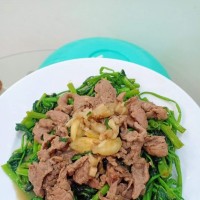 RAU MUỐNG XÀO THỊT BÒ - Ảnh 1