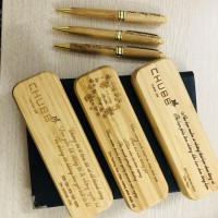 BÚT KÝ THÂN GỖ KHẮC TÊN THEO YC - Ảnh 1