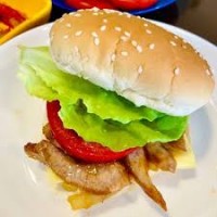 Burger cá sốt cay ngọt - Ảnh 1