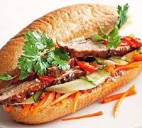 Bánh mì kẹp pate thịt nướng - Ảnh 1