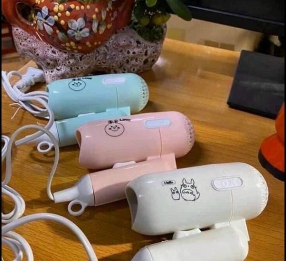 Máy sấy tóc gấp gọn