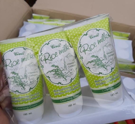 sữa rữa mặt gạo Rice milk thái lan