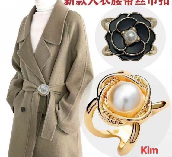 Nhẫn cài áo