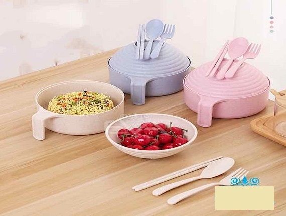 CA MÌ LÚA MẠCH CÓ NẮP KÈM ĐŨA MUỖNG NĨA
