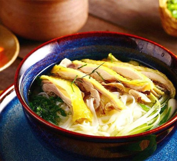 Phở gà lẫn