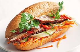 Bánh mì kẹp pate thịt nướng