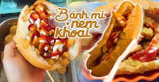 Bánh mì kẹp nem khoai