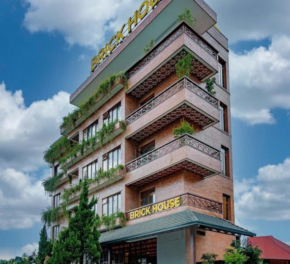 Brick House Đà Lạt : 50 Pasteur, Phường 4, Đà Lạt, Lâm Đồng, Việt Nam