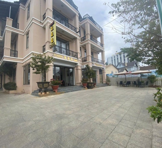 Hotel 111 : 111 Yersin, Phường 9, Đà Lạt, Lâm Đồng, Việt Nam