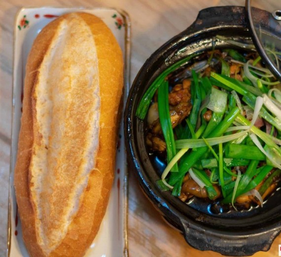 Bánh mì ếch Singapore