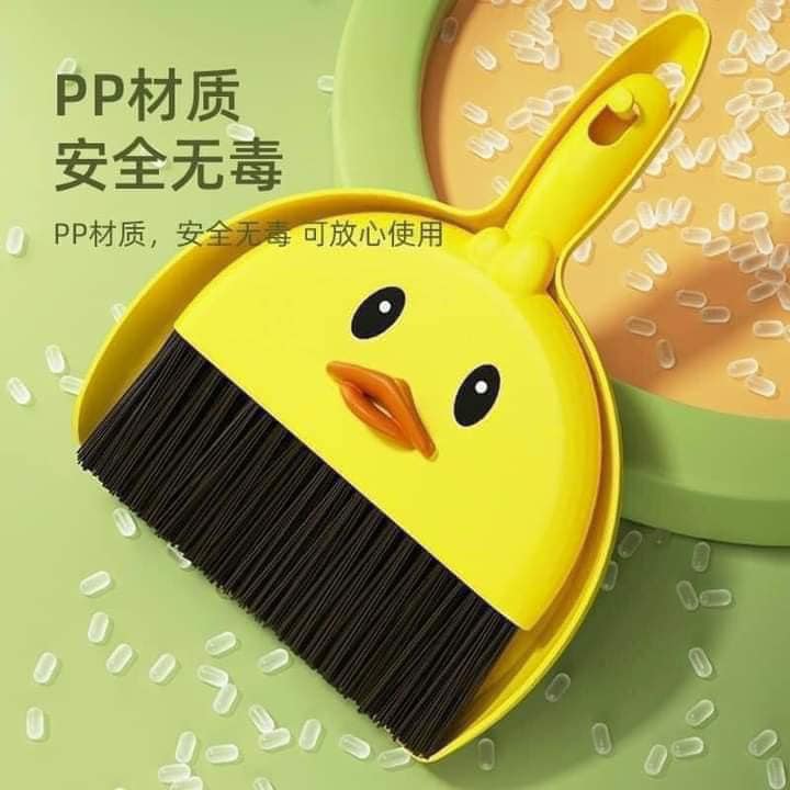 Chổi kèm hót rác mini để bàn vịt vàng - Ảnh 1