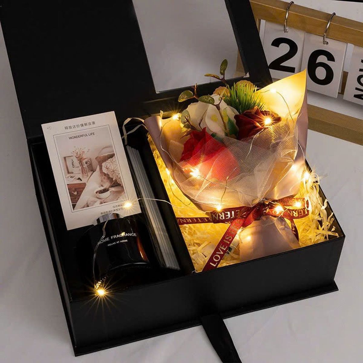 Set hoa kèm nước hoa  - Ảnh 1