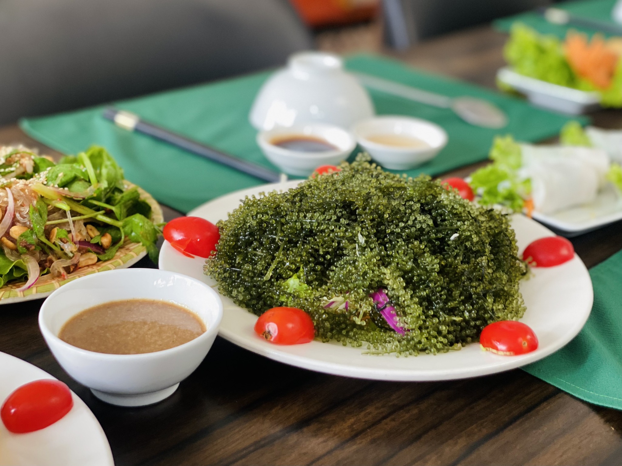 Salad Rong Nho - Ảnh 1